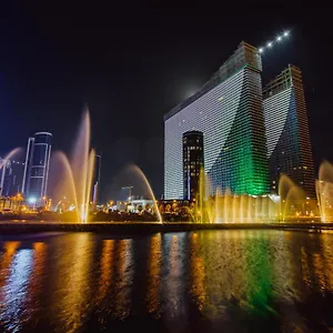 احجز هنا